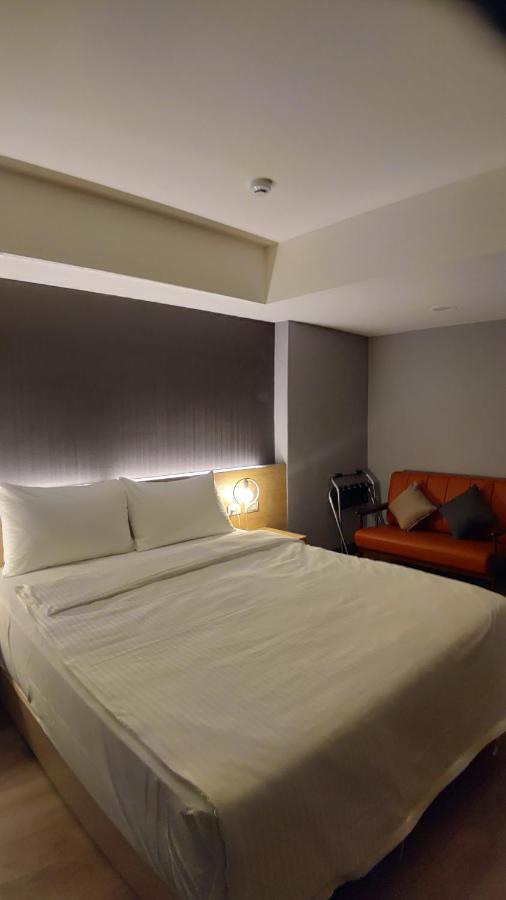 Cy Hotel Taipeh Exterior foto