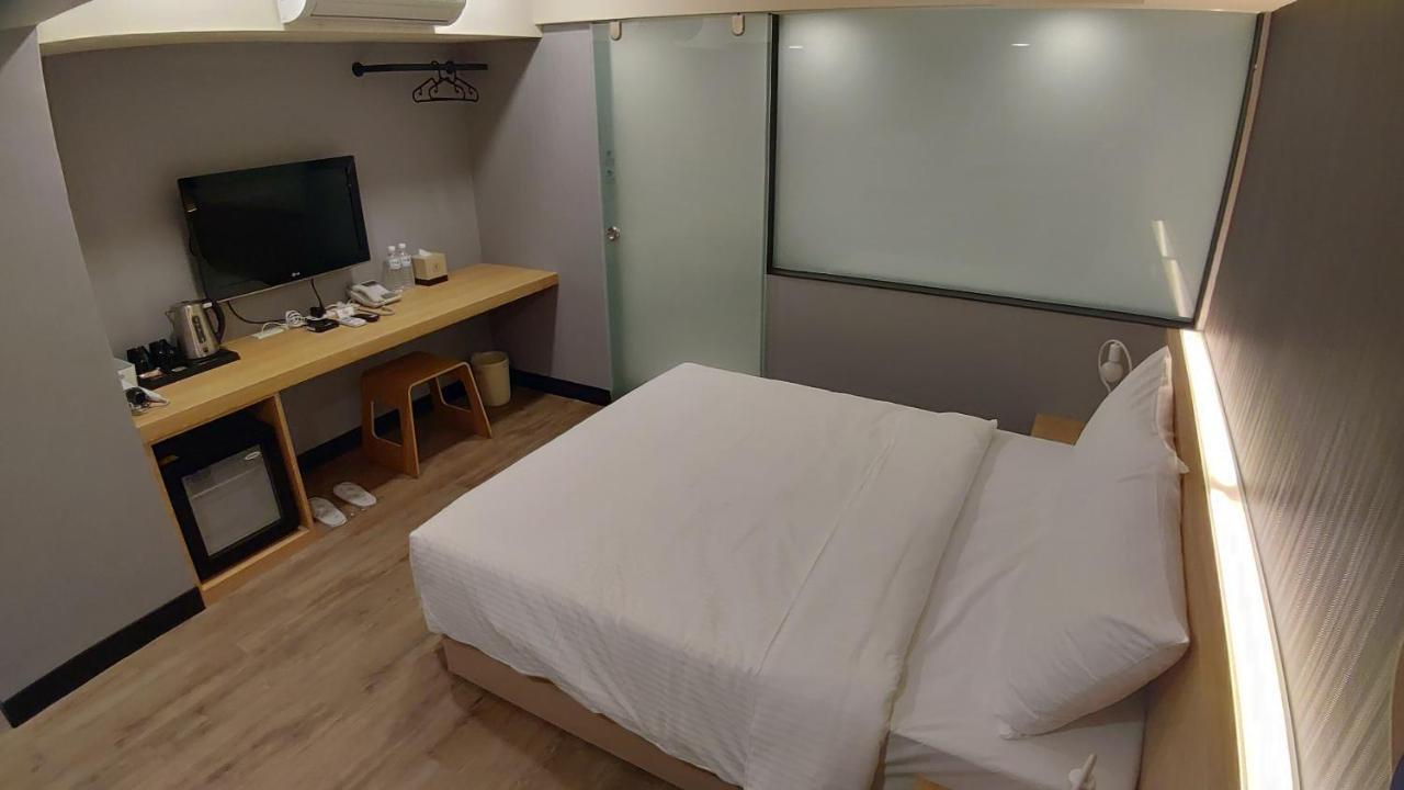 Cy Hotel Taipeh Exterior foto
